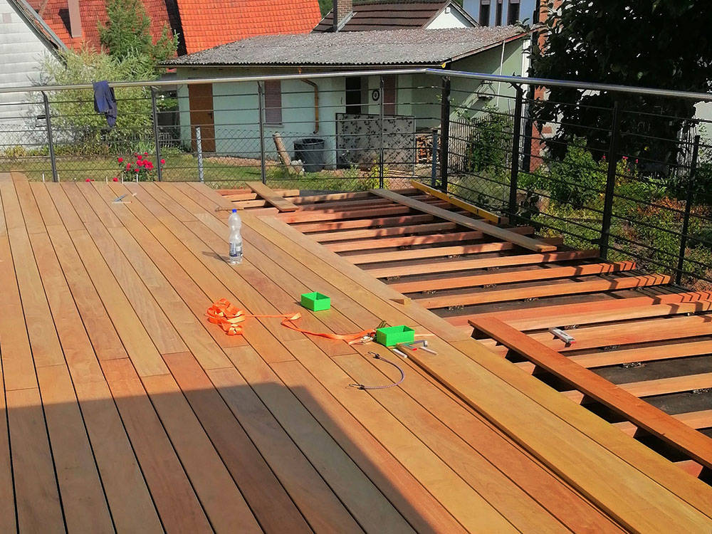 Holz-Unterkonstruktion Terrasse